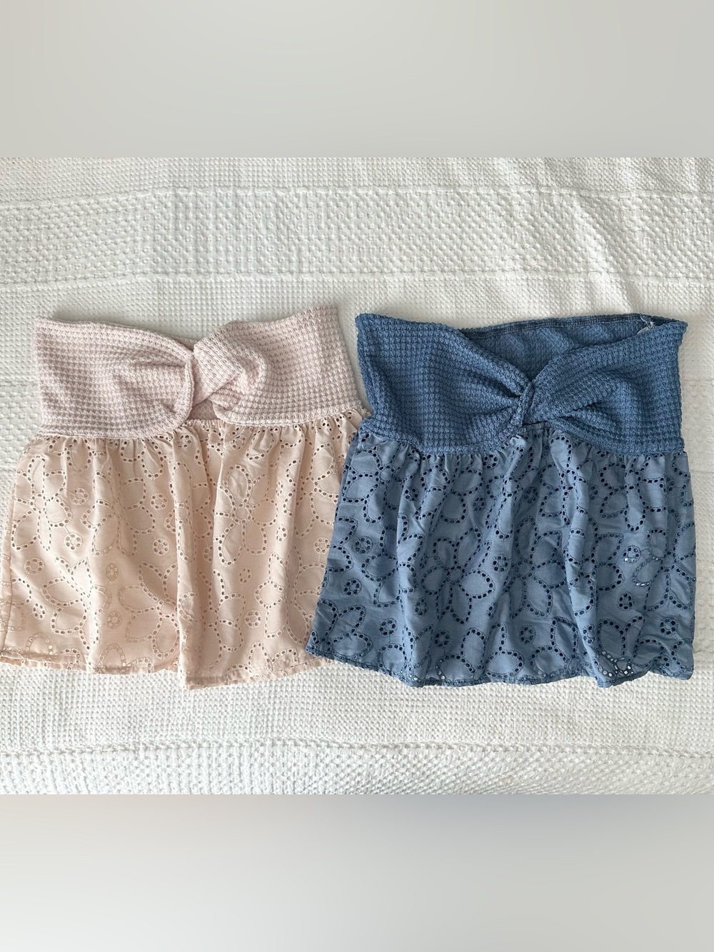 Women's Eyelet Twist-Front Crop Top - Cream and Blue